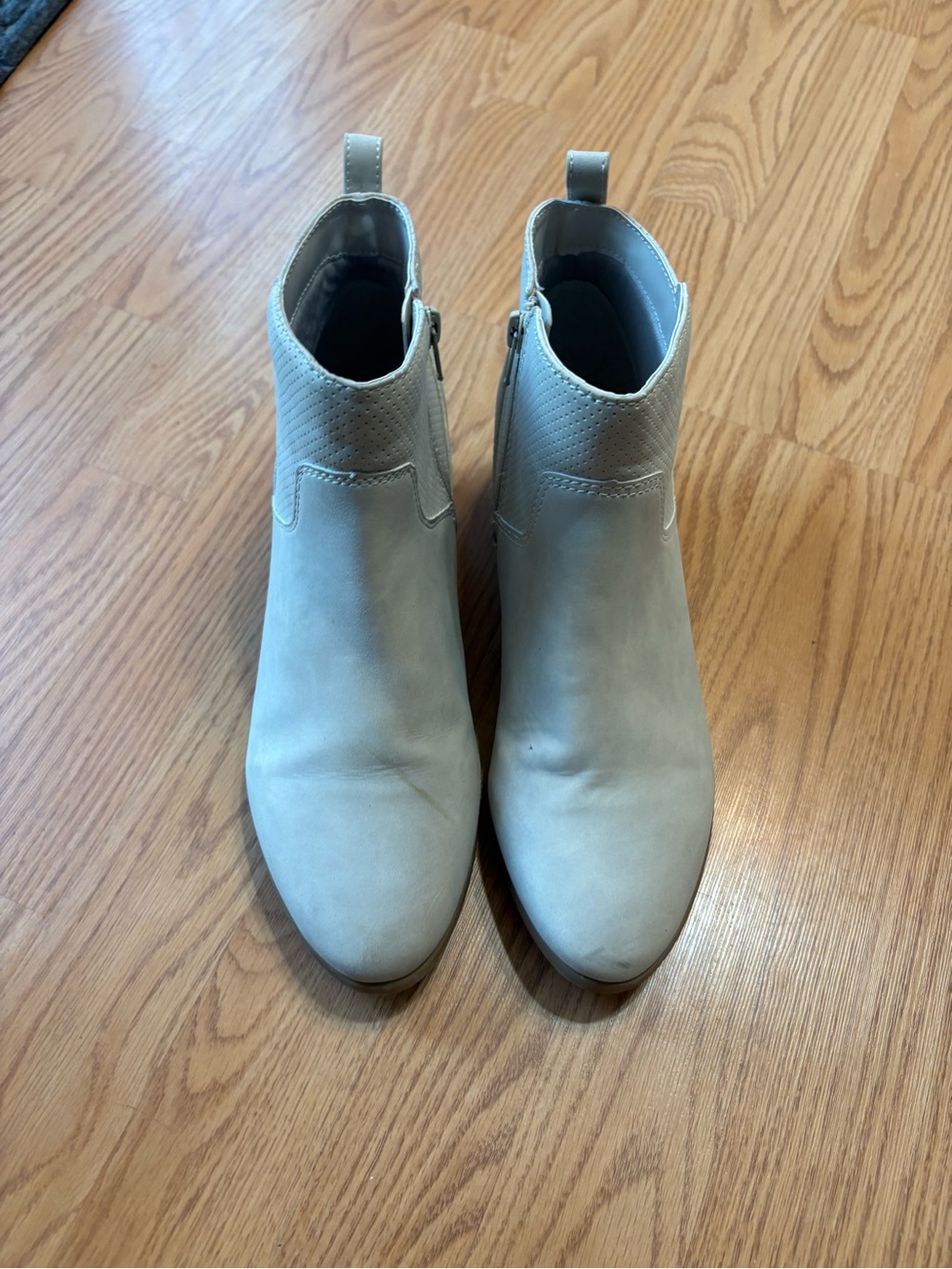 Arizona Jean Company cream  Suede Chelsea Ankle Boots
